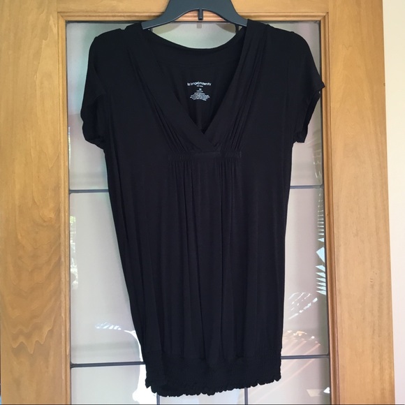 Maternity shirt - Picture 1 of 4